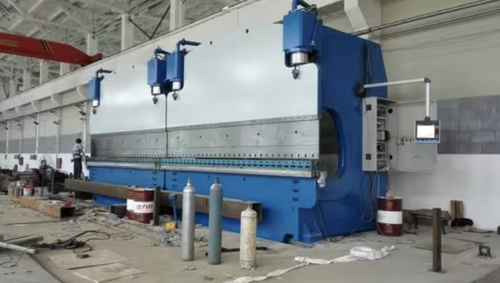 najnowsza sprawa firmy na temat Vietnamese Steel Fabricator Adopts 12000KN CNC Tandem Press Brake for 12000mm Wide Bending