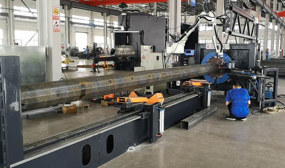 Robot do spawania płytki bazowej Model RW-120/300