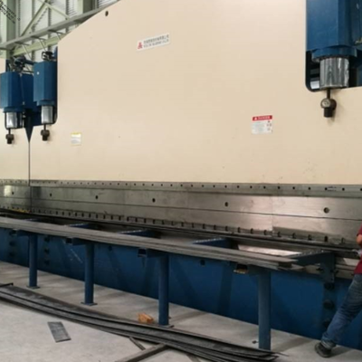 CNC Tandem Hydraulic Press Brake z siłą roboczą 320 ton i długością stołu 6000 mm z systemem CNC DELEM DA53T