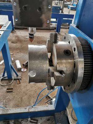 CNC Light Pole Door Cutting Machine, maksymalna średnica 350 mm, maksymalna długość cięcia 2000 mm