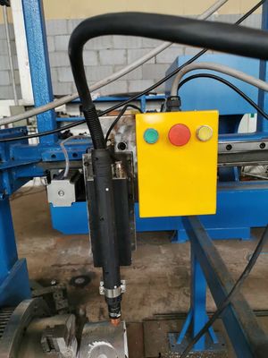 CNC Light Pole Door Cutting Machine, maksymalna średnica 350 mm, maksymalna długość cięcia 2000 mm