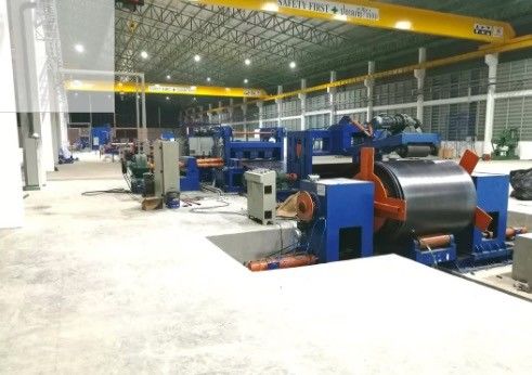 Linia produkcyjna słupów świetlnych EC6x1600 12000 mm