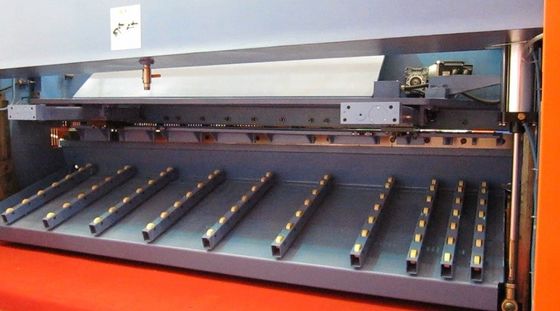 Maszyny do cięcia płyt metalowych, maszyny do cięcia płyt metalowych